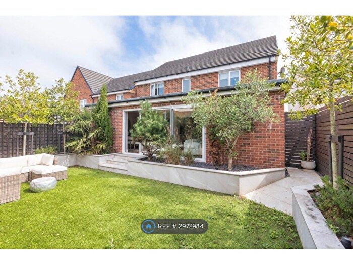 4 Bedroom Detached House To Rent In Meadowfield Drive, Preston, PR4