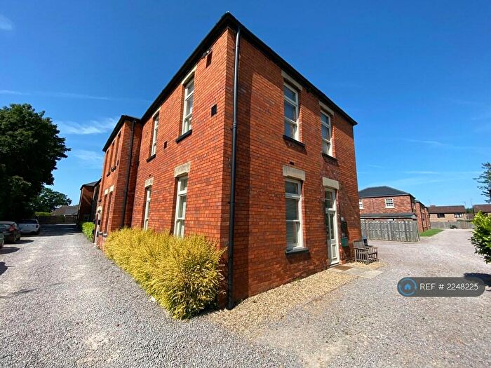 2 Bedroom Flat To Rent In Orchard Park, Holbeach, Spalding, PE12