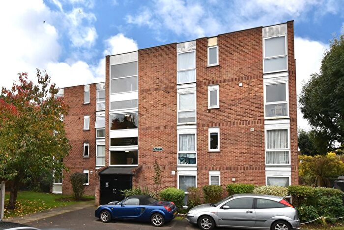 1 Bedroom Flat To Rent In Albemarle Road, Beckenham, BR3