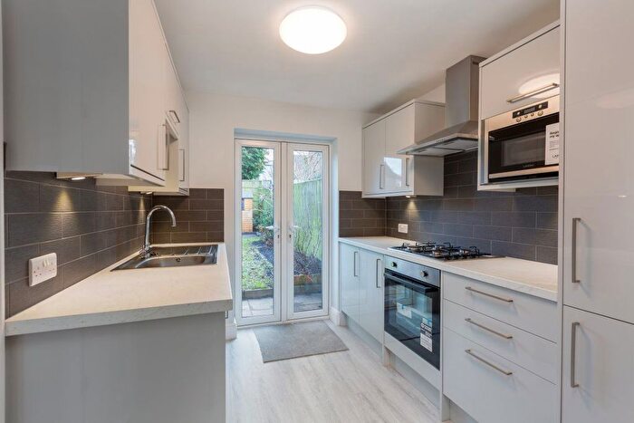 3 Bedroom Semi-Detached House To Rent In Cobden Road, Sevenoaks, TN13