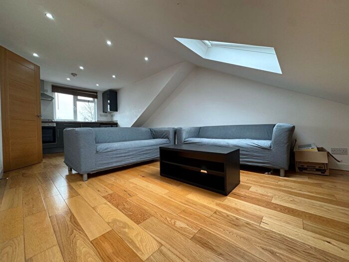 4 Bedroom Flat To Rent In Devonshire Drive, Greenwich, SE10
