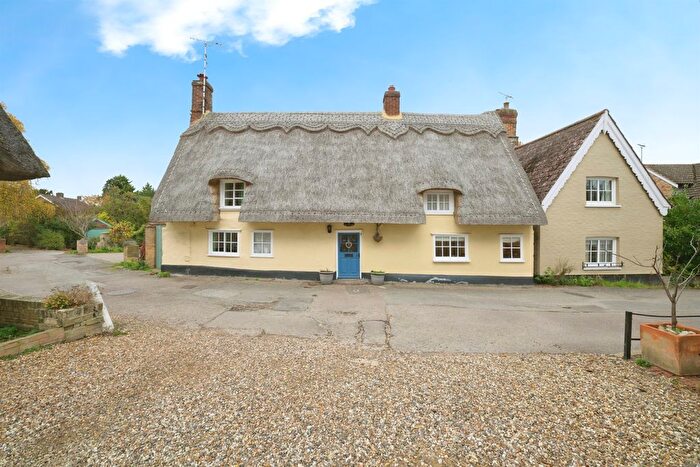 2 Bedroom Cottage For Sale In Market Lane, Linton, Cambridge, CB21