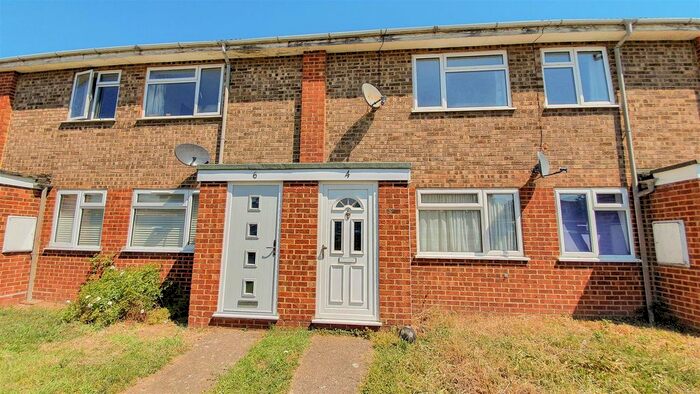 2 Bedroom Flat To Rent In Castle Close, Sunbury-On-Thames, TW16