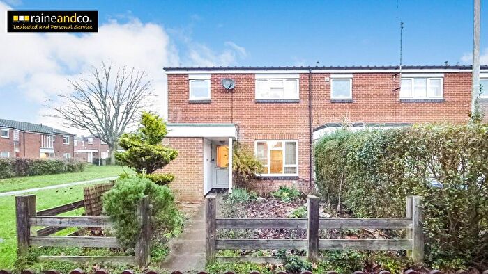 3 Bedroom End Terrace House For Sale In Drovers Way, Hatfield, AL10