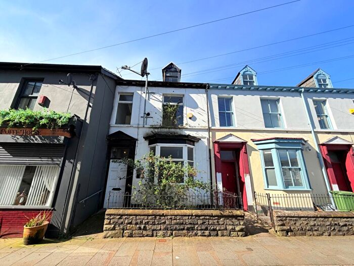 4 Bedroom Terraced House For Sale In Maendy Place, Aberdare, CF44