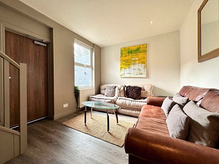 4 Bedroom Terraced House To Rent In Dewe Road, Brighton, BN2