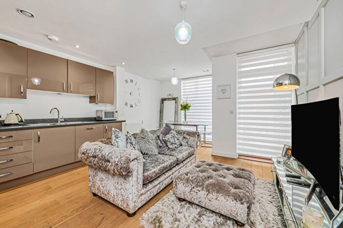 1 Bedroom Flat For Sale In Amelia Street, London, SE17