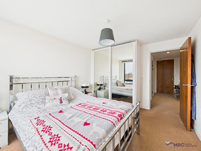 1 Bedroom Flat For Sale In Freedom Quay, Hull, HU1
