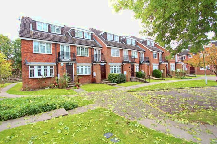 1 Bedroom Apartment To Rent In Bramble Close, Stanmore, HA7