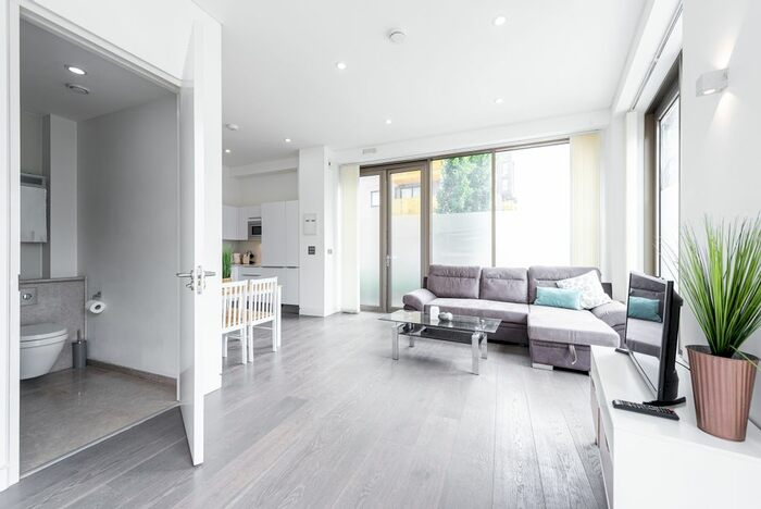 1 Bedroom Flat To Rent In Haven Way, London, SE1