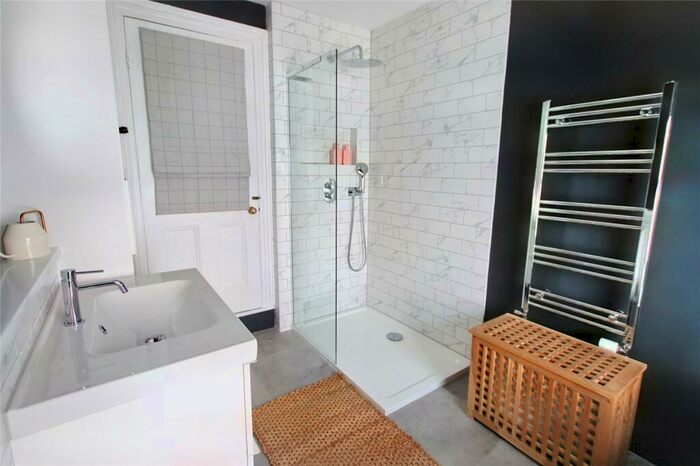 3 Bedroom Terraced House For Sale In King Street, Tiverton, Devon, EX16