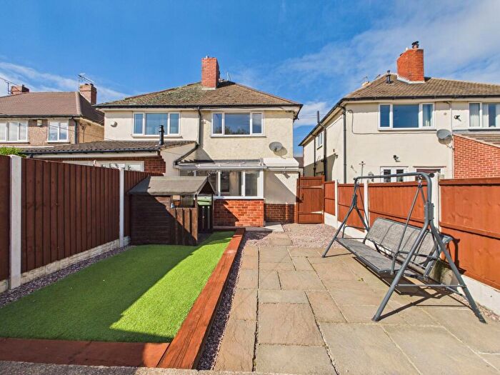 2 Bedroom Semi-Detached House For Sale In Williamthorpe Road, North Wingfield, S42