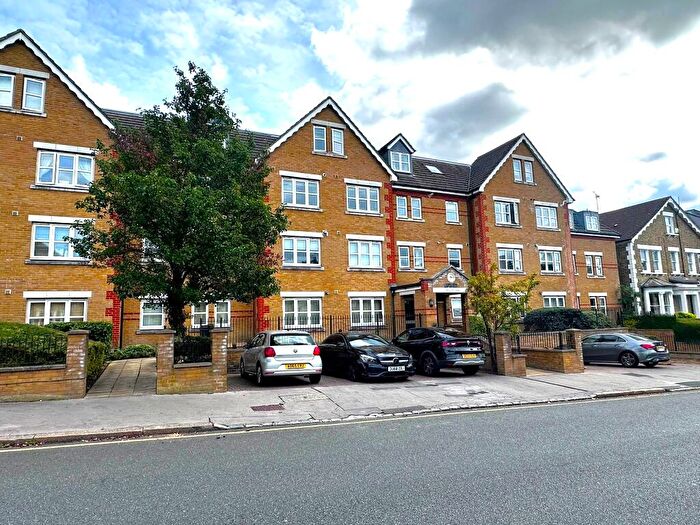 Flat For Sale In Flat, Birdhurst Road, South Croydon, London, CR2
