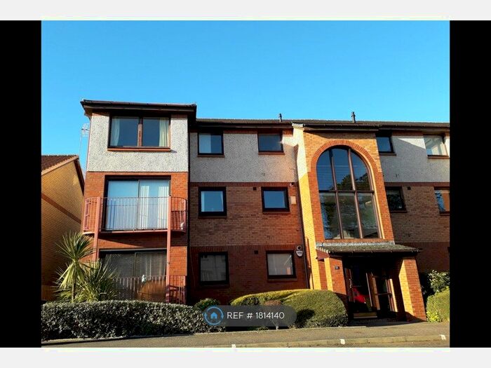2 Bedroom Flat To Rent In Carnbee Avenue, Edinburgh, EH16