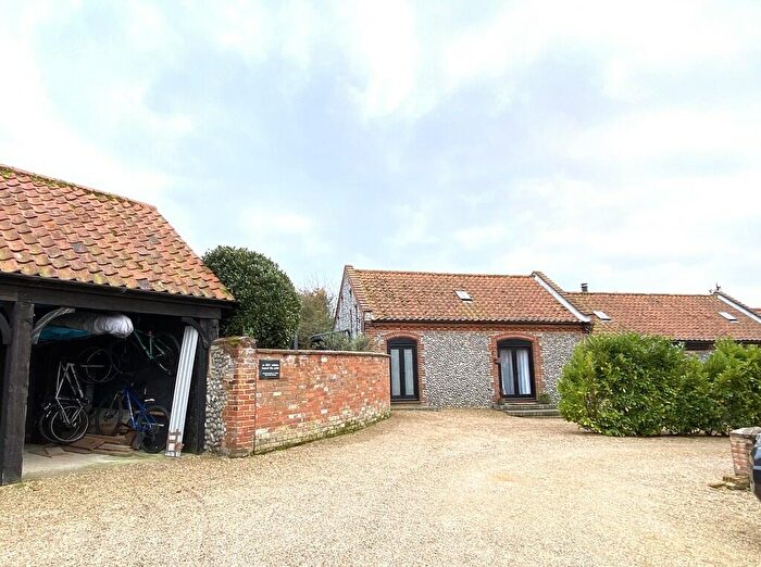 2 Bedroom Barn Conversion For Sale In Weybourne, NR25