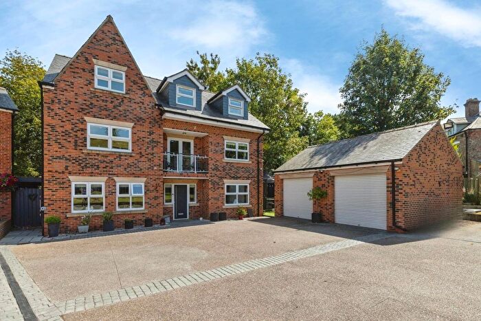 5 Bedroom Detached House For Sale In Thorntree Villas, Middleton St. George, Darlington, Durham, DL2