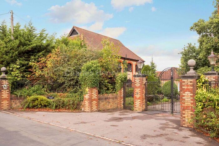 2 Bedroom Cottage To Rent In Rectory Lane, Radlett, WD7