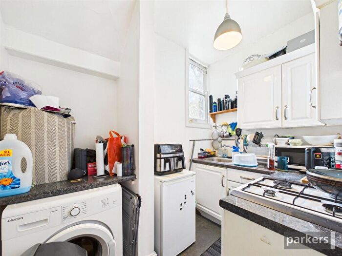 1 Bedroom Apartment For Sale In Castle Hill, Reading, Berkshire, RG1