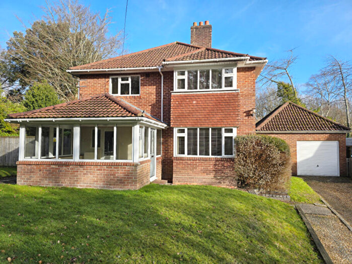 4 Bedroom Detached House For Sale In Boldre Lane, SO41