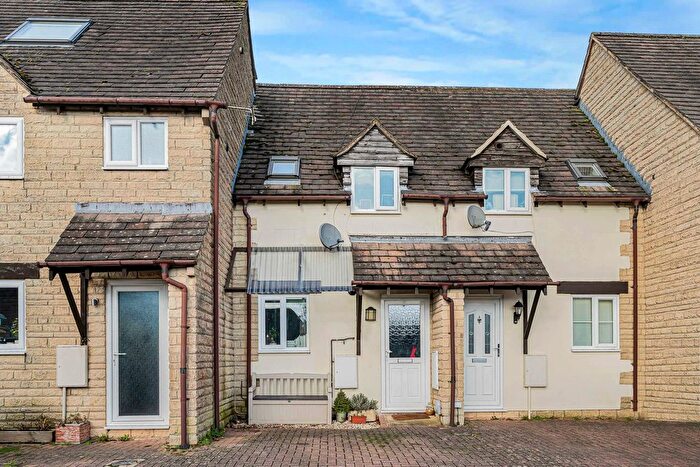 2 Bedroom Terraced House For Sale In Freame Close, Chalford, Stroud, GL6