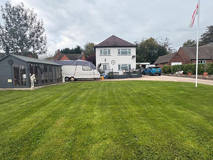 3 Bedroom Detached House For Sale In Lady Hole Lane, Yeldersley, DE6
