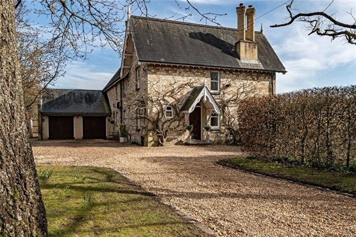 4 Bedroom Detached House For Sale In School Lane, Bentley, Farnham, Hampshire, GU10
