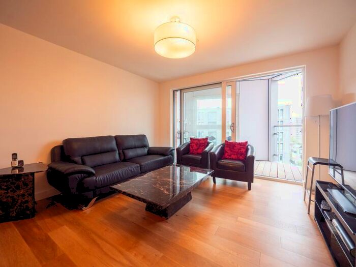 2 Bedroom Apartment To Rent In The Hatbox :: New Islington, M4