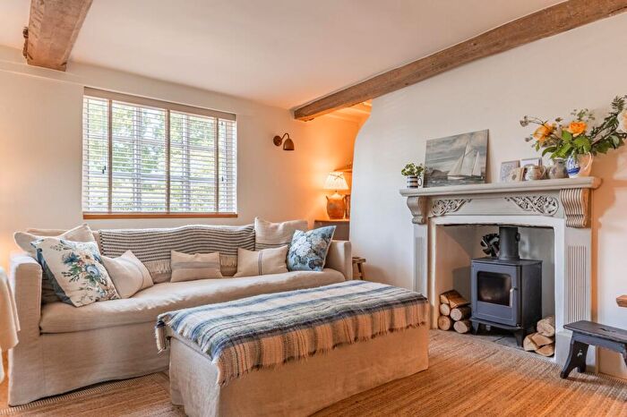 2 Bedroom Cottage For Sale In Ingworth, NR11