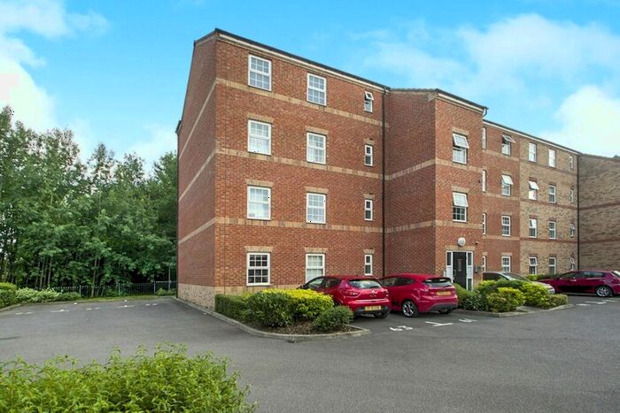 2 Bedroom Flat To Rent In Potters Hollow, Bulwell, Nottingham, NG6