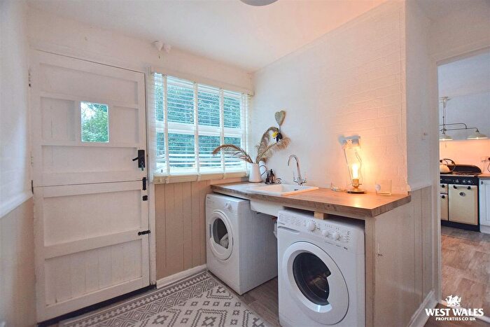 3 Bedroom Detached Bungalow For Sale In Newport, SA42