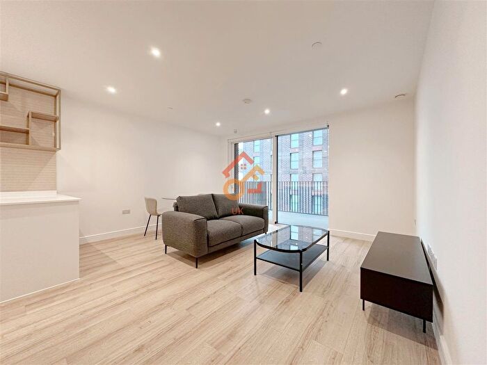 1 Bedroom Flat To Rent In Waterview House, Quay Walk, Wembley, HA0