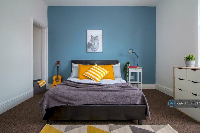 5 Bedroom Terraced House To Rent In Bramley Road, Leicester, LE3