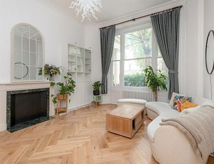3 Bedroom Flat To Rent In Westbourne Terrace, Paddington, W2