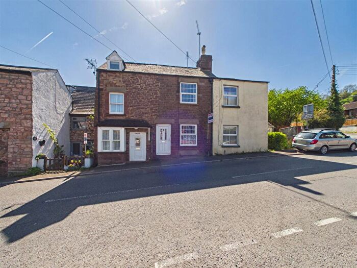 2 Bedroom Cottage For Sale In The Stenders, Mitcheldean, GL17