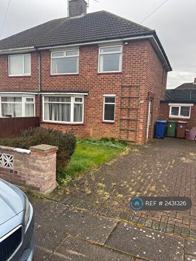 3 Bedroom Semi-Detached House To Rent In Lisburn Grove, Grimsby, DN33