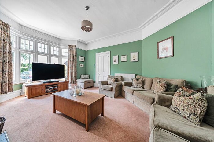 4 Bedroom Detached House For Sale In Langstone Road, Langstone, PO9