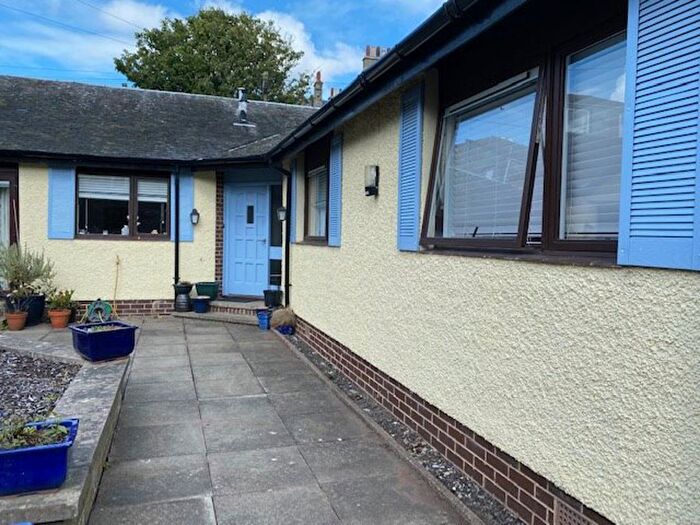 1 Bedroom Semi-Detached House To Rent In The Scores, St. Andrews, KY16