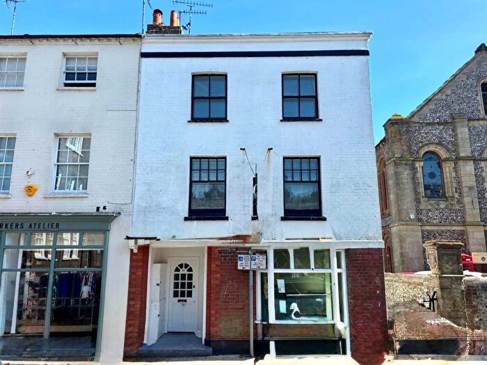 3 Bedroom Maisonette To Rent In Arundel, BN18