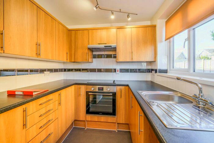 1 Bedroom Studio To Rent In Elm Grove, Hayling Island PO11