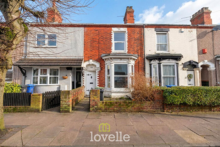 3 Bedroom Terraced House For Sale In Legsby Avenue, Grimsby, DN32