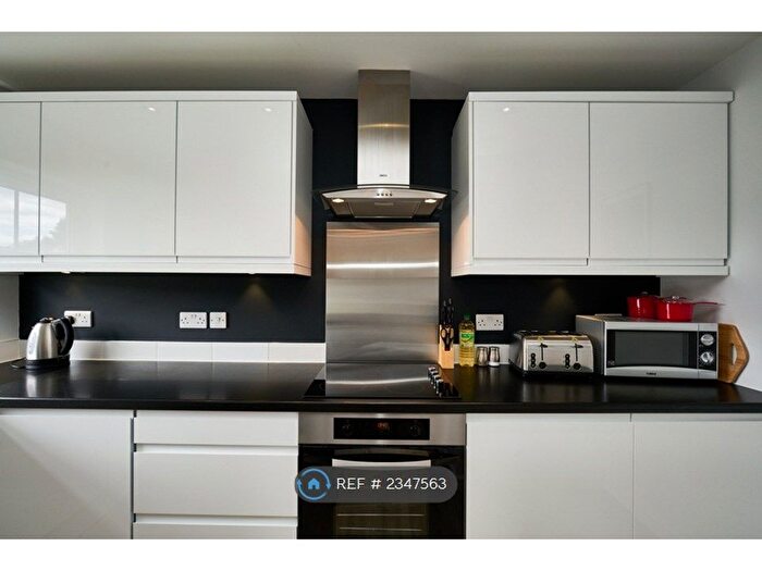 1 Bedroom Maisonette To Rent In Kesteven Way, Wokingham, RG41