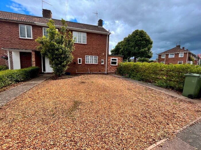 3 Bedroom Semi-Detached House To Rent In Boundary Crescent, Stony Stratford, Milton Keynes, MK11