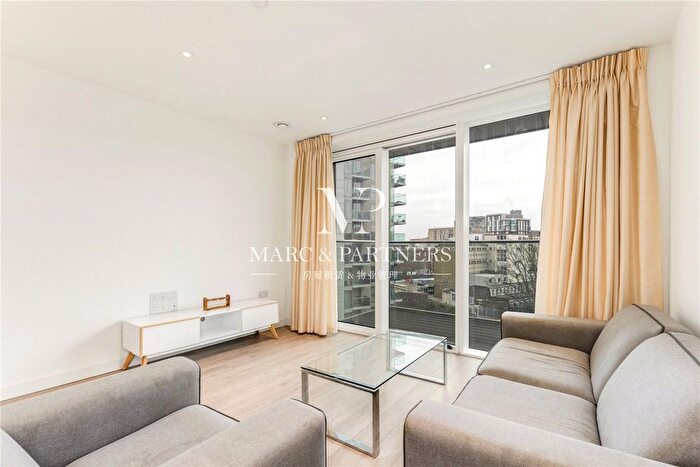 2 Bedroom Flat To Rent In Skyline Apartments, Woodberry Down, London, N4