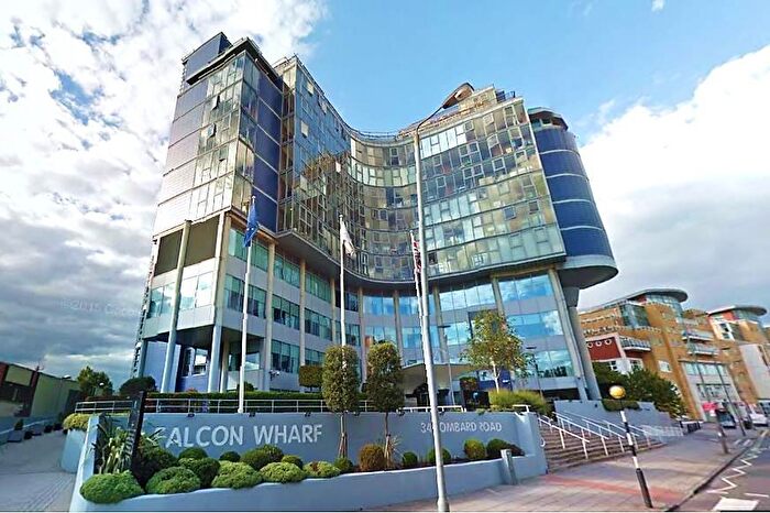 1 Bedroom Apartment To Rent In Falcon Wharf, Clapham Junction, London, SW11