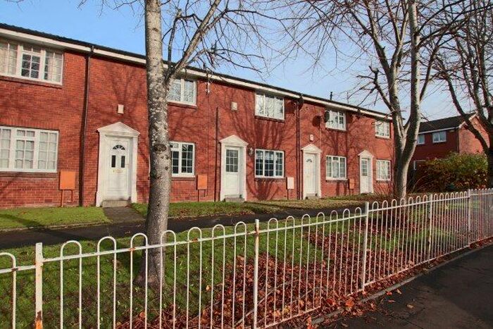 2 Bedroom Terraced House To Rent In Fulton Street, Glasgow, G13