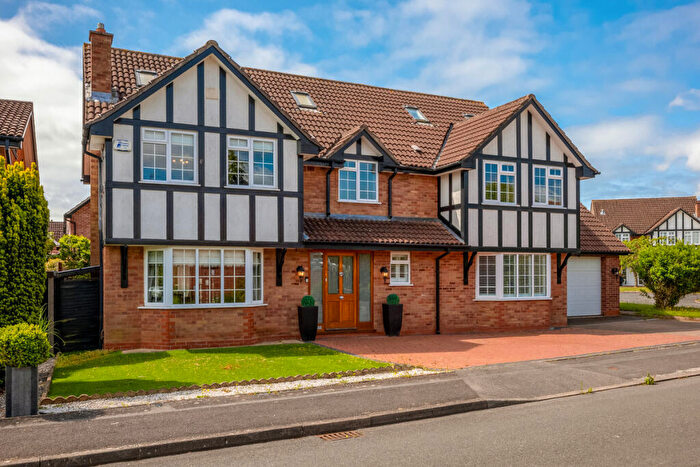 4 Bedroom Detached House For Sale In Hopton Crofts, Leamington Spa, Warwickshire, CV32