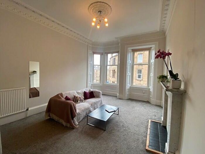 4 Bedroom Flat To Rent In () Polwarth Gardens, Edinburgh, EH11