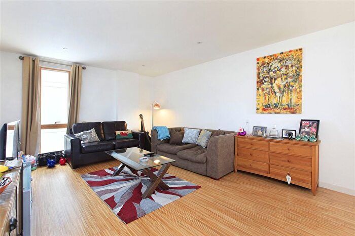 1 Bedroom Flat To Rent In Wingate Square, Clapham, SW4