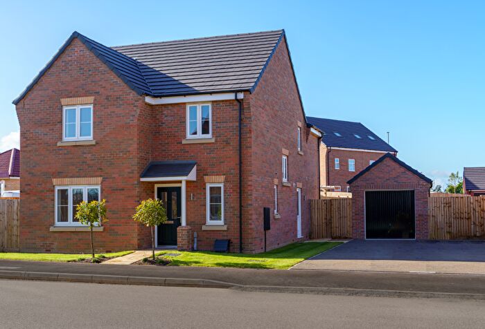 4 Bedroom Detached House For Sale In Tillet Way, Norwich, Norfolk, NR13
