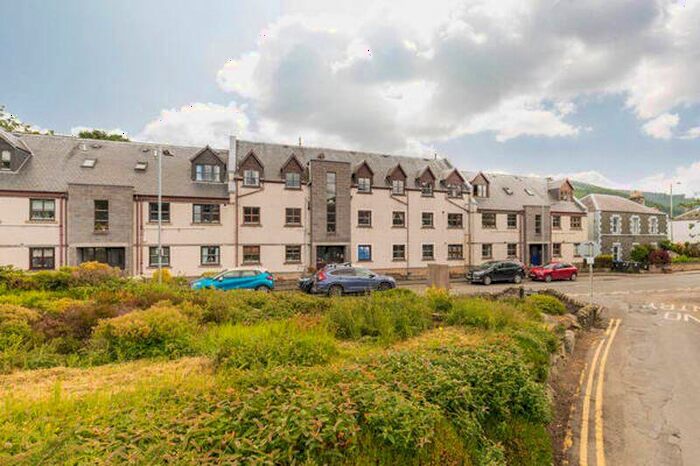 3 Bedroom Flat For Sale In Drovers Way, Innerleithen, EH44